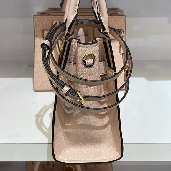 MICHAEL KORS Hamilton Small Logo Satchel Crossbody Bag 
Powder Blush 
NWT - Picture 4 of 8